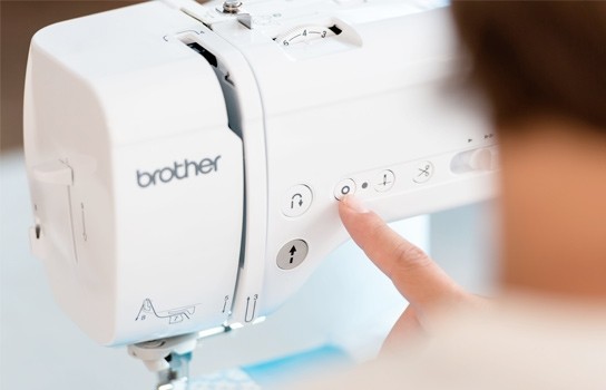 Brother, Innovis A 150 Nähmaschine